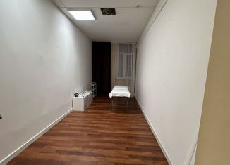 Сдаю в аренду офис, 16 м2, Махачкала, улица Максима Горького, 32