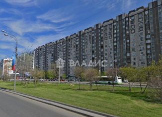 Продаю трехкомнатную квартиру, 76.3 м2, Москва, Рублёвское шоссе, 18к1