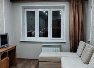 Продам 1-ком. квартиру, 31 м2, Чувашия, улица Парижской Коммуны, 2