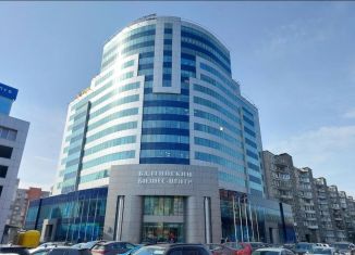 Продаю торговую площадь, 93.2 м2, Калининград, Московский проспект, 40