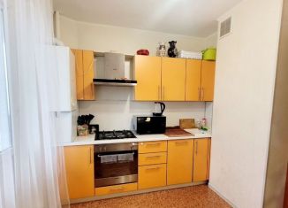 Продам 3-комнатную квартиру, 71.1 м2, Белгород, улица Есенина, 54