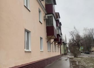 Продаю 3-комнатную квартиру, 65 м2, Курск, Резиновая улица, 5