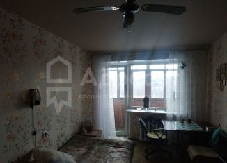 Продается 3-комнатная квартира, 62 м2, Волгоградская область, улица 64-й Армии, 137