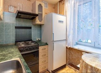 Продам 3-ком. квартиру, 55.8 м2, Санкт-Петербург, шоссе Революции, 16, шоссе Революции