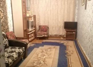 Сдам в аренду 2-комнатную квартиру, 52 м2, Кыштым, Боровая улица, 10