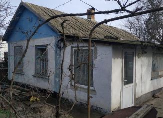 Продам дом, 30 м2, посёлок городского типа Красногвардейское, улица 20 лет Октября, 139
