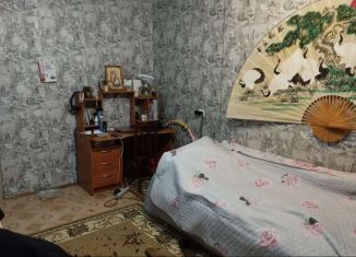 3-комнатная квартира на продажу, 68 м2, поселок городского типа Новоорловск, посёлок городского типа Новоорловск, 1
