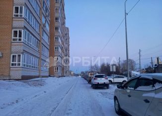 Продажа двухкомнатной квартиры, 71.9 м2, посёлок городского типа Боровский, Советская улица, 28, ЖК Центральный