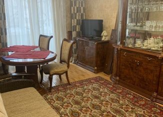 Аренда 3-ком. квартиры, 75 м2, Москва, улица Антонова-Овсеенко, 2с1, улица Антонова-Овсеенко