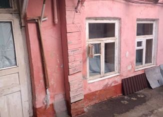 Продам 1-комнатную квартиру, 32 м2, Северная Осетия, улица Революции, 45
