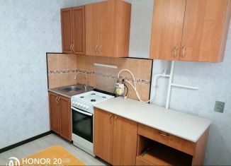 Продается 3-комнатная квартира, 68 м2, посёлок городского типа Волочаевка-2, Вокзальная улица, 58Б