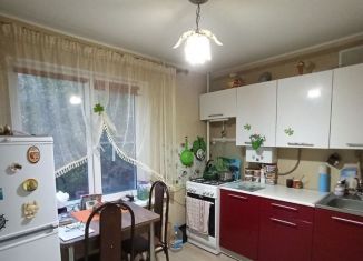 Продажа 1-ком. квартиры, 32 м2, Армавир, улица Халтурина, 185