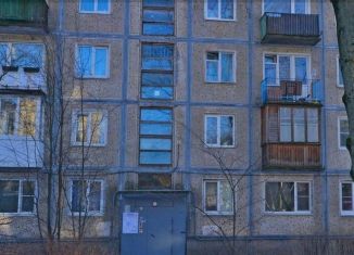 Продажа 2-комнатной квартиры, 45.6 м2, Санкт-Петербург, Замшина улица, 11, метро Выборгская