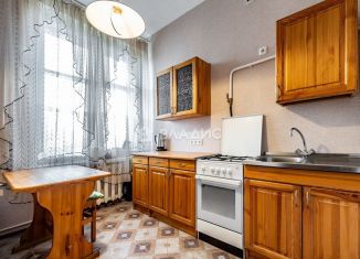 Продается 2-комнатная квартира, 48.2 м2, Санкт-Петербург, улица Бабушкина, 8, метро Проспект Большевиков