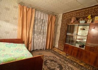 Продается четырехкомнатная квартира, 70 м2, Северная Осетия, улица Академика Шёгрена, 3