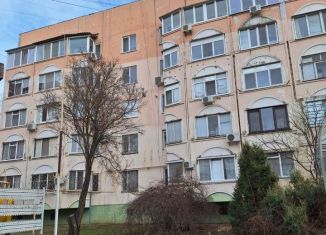 Аренда двухкомнатной квартиры, 52 м2, Керчь, улица Самойленко, 12