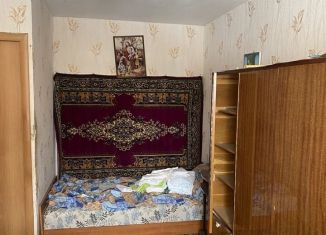 Аренда комнаты, 14 м2, Луга, проспект Урицкого, 75