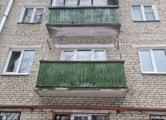 Продам двухкомнатную квартиру, 42 м2, Ломоносов, улица Сафронова