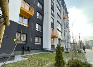 Продажа многокомнатной квартиры, 39.7 м2, Калининград