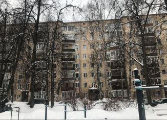 Сдается в аренду двухкомнатная квартира, 45 м2, Москва, улица Фотиевой, 3, метро Воробьёвы горы