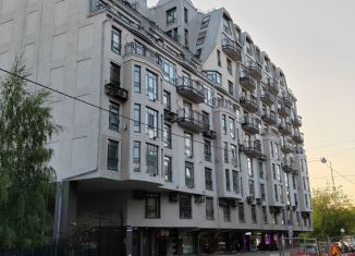 Продам 2-ком. квартиру, 71 м2, Санкт-Петербург, улица Чапаева, 18, улица Чапаева