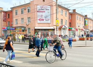 Сдаю в аренду помещение свободного назначения, 11 м2, Омск, улица Лобкова, 3