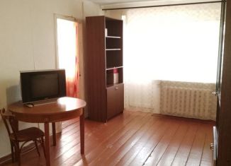 Продам 2-комнатную квартиру, 47.2 м2, Зеленодольск, Комсомольская улица, 2