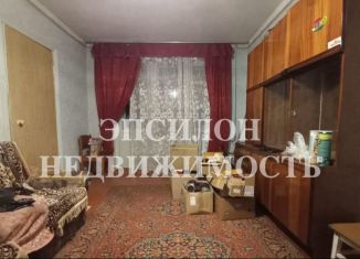 Продажа трехкомнатной квартиры, 47.9 м2, Курск, улица Менделеева, 71