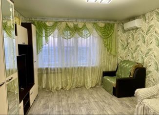 Двухкомнатная квартира в аренду, 50 м2, Донецк, 3-й микрорайон, 6