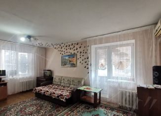Продам четырехкомнатную квартиру, 70.5 м2, Будённовск, 8-й микрорайон, 6