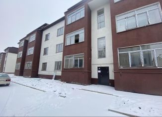 Продам 2-комнатную квартиру, 68 м2, Чегем, улица имени М.В. Сижажева, 1к28