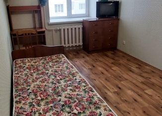 Сдается в аренду двухкомнатная квартира, 56.6 м2, Брянск, Советская улица, 95