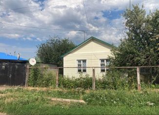 Продаю дом, 60 м2, посёлок городского типа Нижняя Мактама, улица Кирова, 69