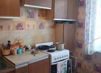 Продается 2-комнатная квартира, 50.4 м2, Челябинск, улица Нахимова, 4