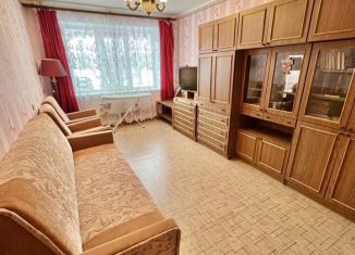 Сдача в аренду 2-ком. квартиры, 55 м2, Ленинградская область, улица Декабристов Бестужевых, 27