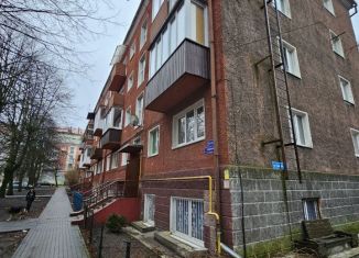 Продается 2-ком. квартира, 42 м2, Калининградская область, Омская улица, 8