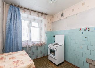 Продаю 3-комнатную квартиру, 59.2 м2, Тюмень, Одесская улица, 40
