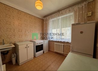 Продается 2-комнатная квартира, 52.7 м2, Саратов, Шевыревская улица, 2А