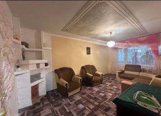 Сдается в аренду 3-комнатная квартира, 67 м2, Ялта, улица Кривошты, 13