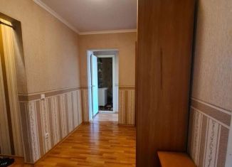 Продается трехкомнатная квартира, 108.1 м2, поселок городского типа Джубга, улица Строителей, 5