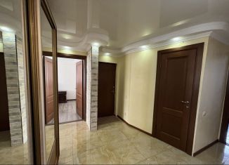 Продается 4-ком. квартира, 90 м2, Железноводск, улица Космонавтов, 26А