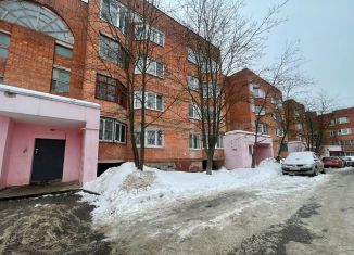 Продам однокомнатную квартиру, 37 м2, Серпухов, Кожевенная улица, 3