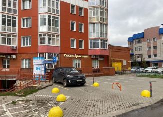 Сдаю двухкомнатную квартиру, 70 м2, Московская область, улица Соловьёва, 1