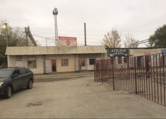 Продаю торговую площадь, 118 м2, город Кизилюрт, площадь Героев, 1