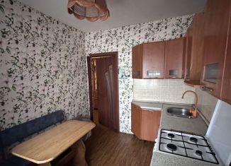 Сдача в аренду трехкомнатной квартиры, 61 м2, Железногорск, улица Мира, 55