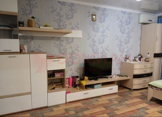 Продается 2-комнатная квартира, 52 м2, Батайск, Комсомольская улица, 87к2