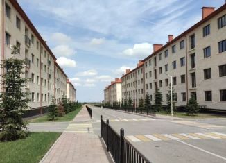 Продаю 2-ком. квартиру, 65 м2, Нальчик, улица Шогенова, 55к28