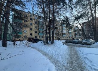 Продается 2-комнатная квартира, 42.7 м2, Новосибирская область, улица Терешковой, 2
