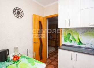 Продам 2-комнатную квартиру, 44.6 м2, Кемеровская область, улица Сибиряков-Гвардейцев, 300