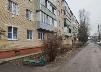 Продаю 2-комнатную квартиру, 43.2 м2, Луховицы, улица Мира, 32